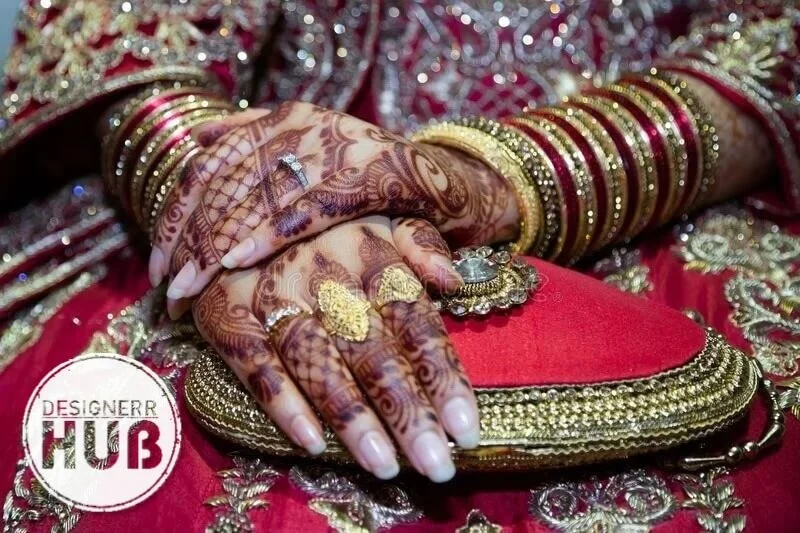 Beautiful And Traditional Bridal Mehndi Designs For Indian and Pakistani Brides